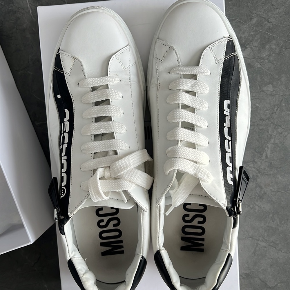 Moschino white/black sneakers for men - Picture 9 of 17